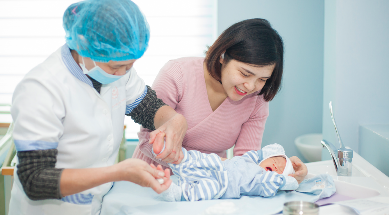 Dịch vụ chăm sóc mẹ và bé sau sinh tại Gia Hoàng